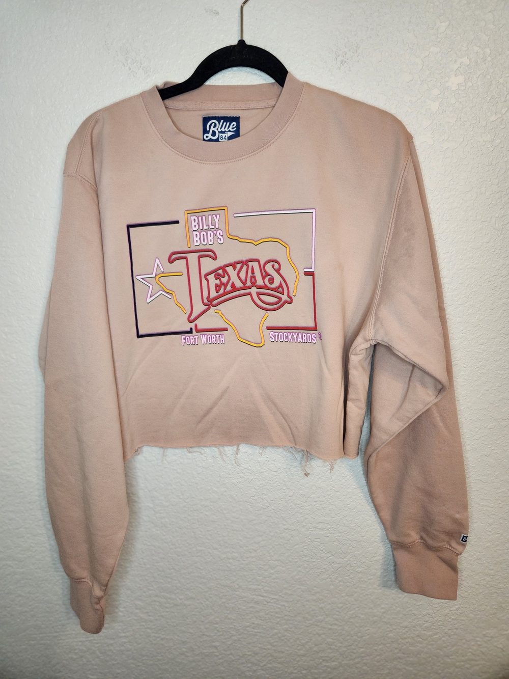 Blue 84 Women's Pink Cropped Texas Graphic Sweatshirt Fort worth  stockyard S